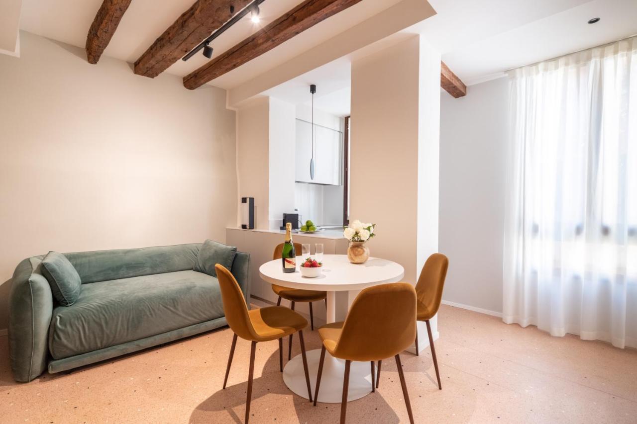 Palazzo Miracoli Apartments Venice Exterior photo