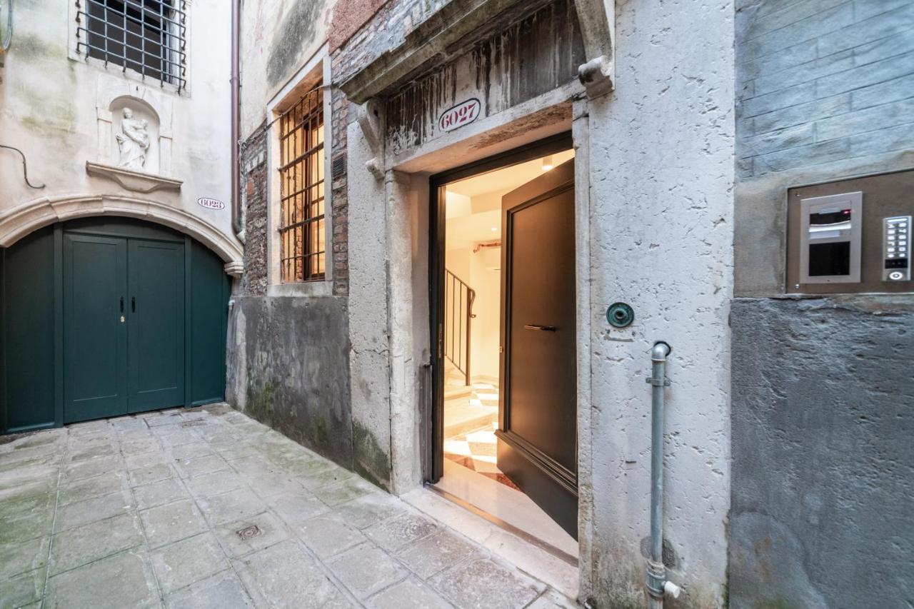 Palazzo Miracoli Apartments Venice Exterior photo