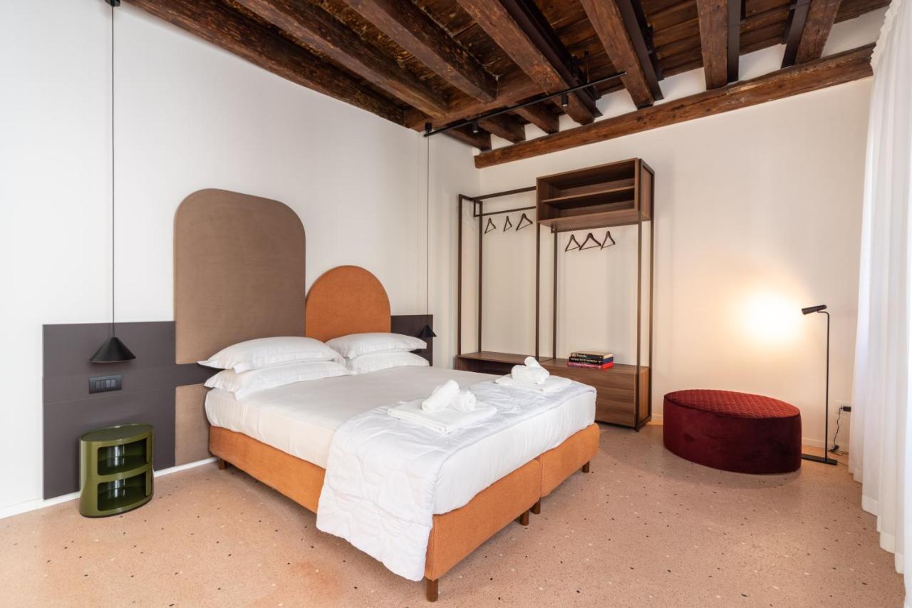 Palazzo Miracoli Apartments Venice Exterior photo