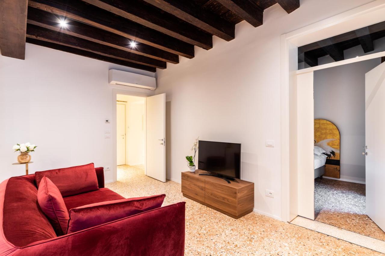 Palazzo Miracoli Apartments Venice Exterior photo