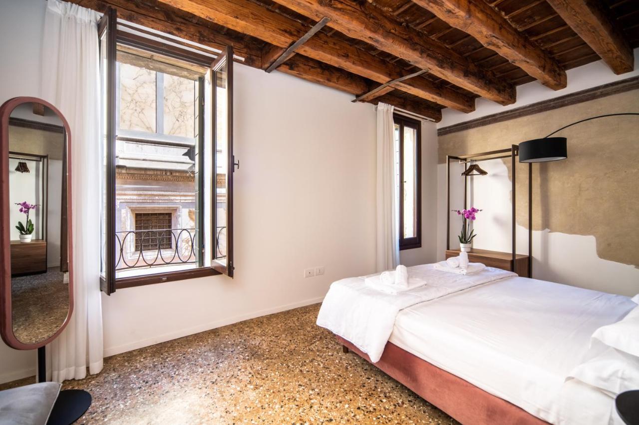 Palazzo Miracoli Apartments Venice Exterior photo