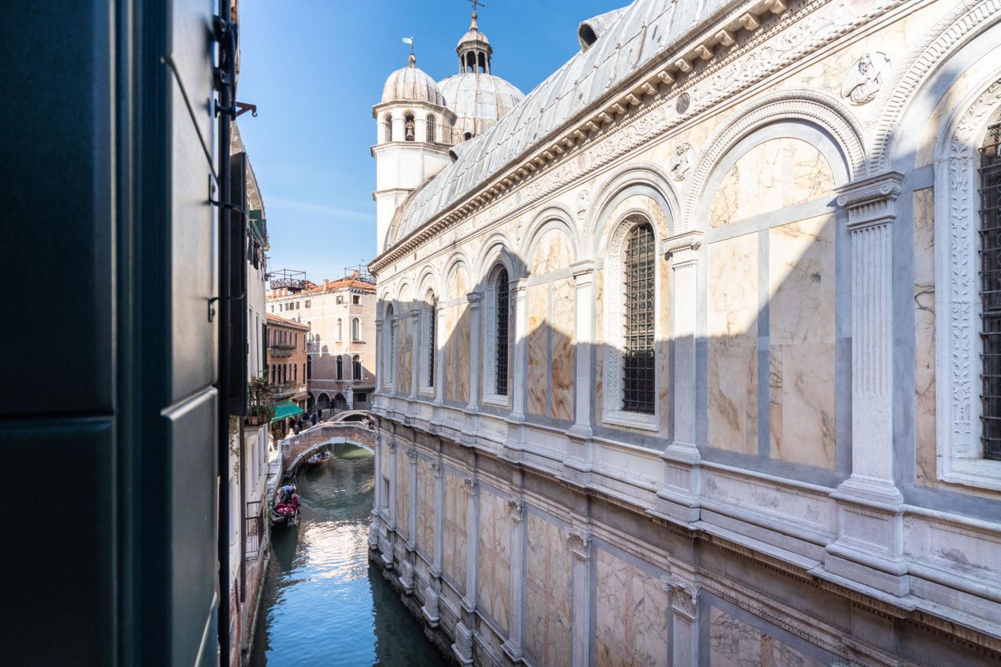 Palazzo Miracoli Apartments Venice Exterior photo